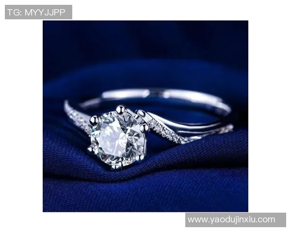 高清足球明星徽章胸针图片展示尽显球场风采与个性魅力